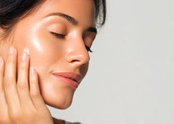 Best Foods for Glowing Skin and Strong Hair: A Comprehensive Guide to Nutritional Beauty