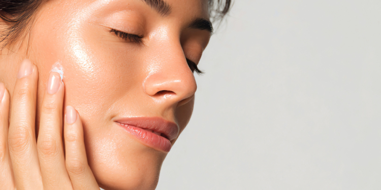 Best Foods for Glowing Skin and Strong Hair: A Comprehensive Guide to Nutritional Beauty
